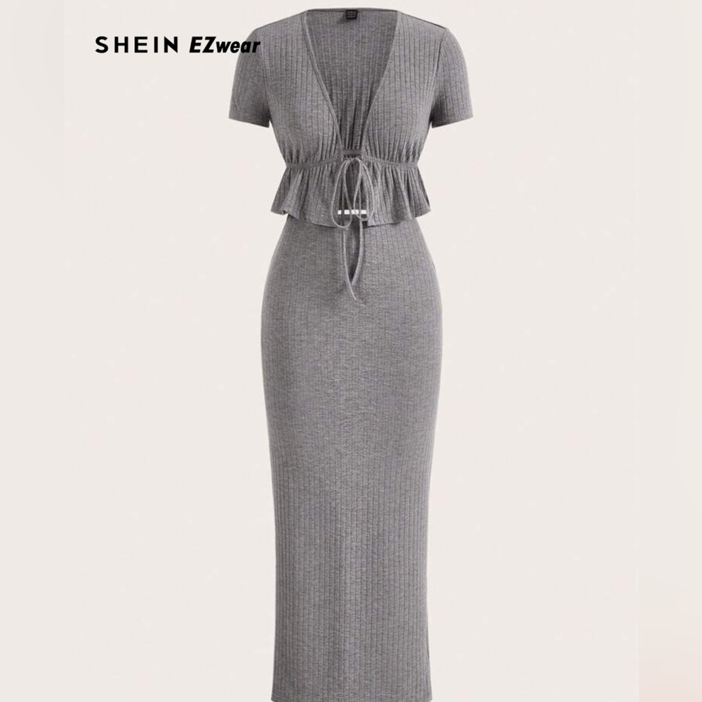 Gray Ribbed Knit 2 piece shirt and skirt size Large